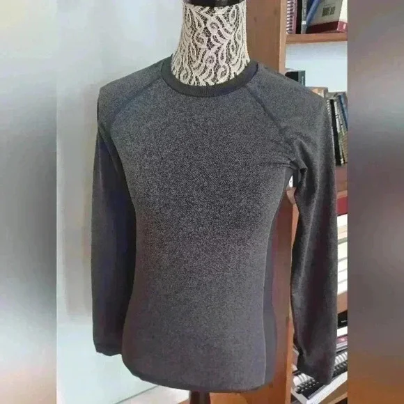 Lole Josie Women's XS Long Sleeve Sweater with thumb holes - Picture 6 of 7